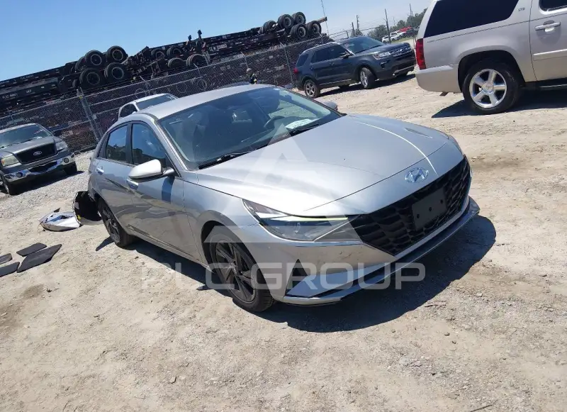 2021 Hyundai Elantra photo