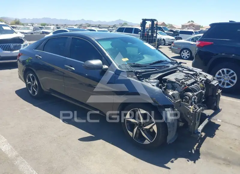 2021 Hyundai Elantra photo
