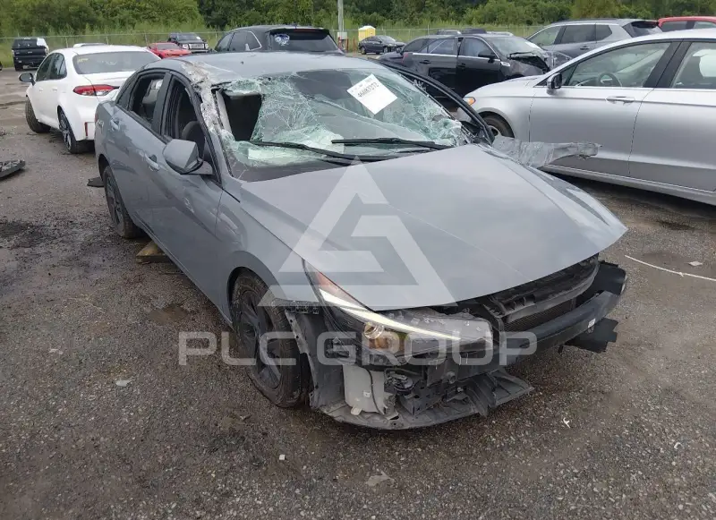 2021 Hyundai Elantra photo