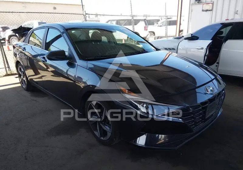 2021 Hyundai Elantra photo