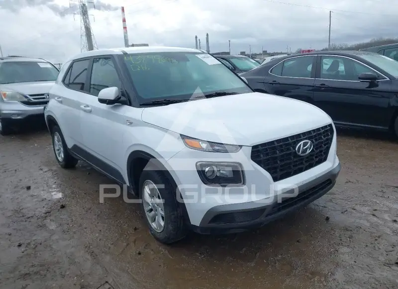 2021 Hyundai Venue фото