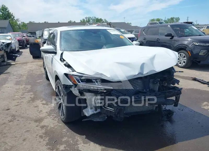 2021 Volkswagen Passat photo