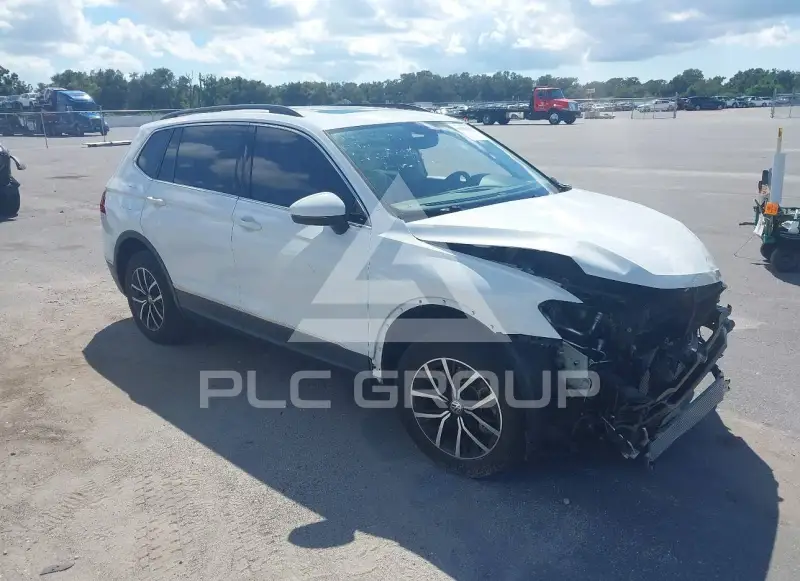 2021 Volkswagen Tiguan photo
