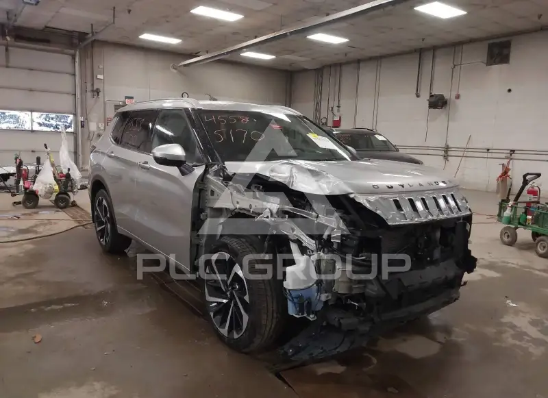 2022 Mitsubishi OUTLANDER фото