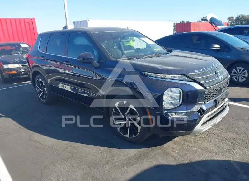 2022 Mitsubishi OUTLANDER photo