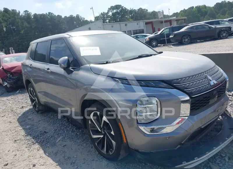 2022 Mitsubishi OUTLANDER photo