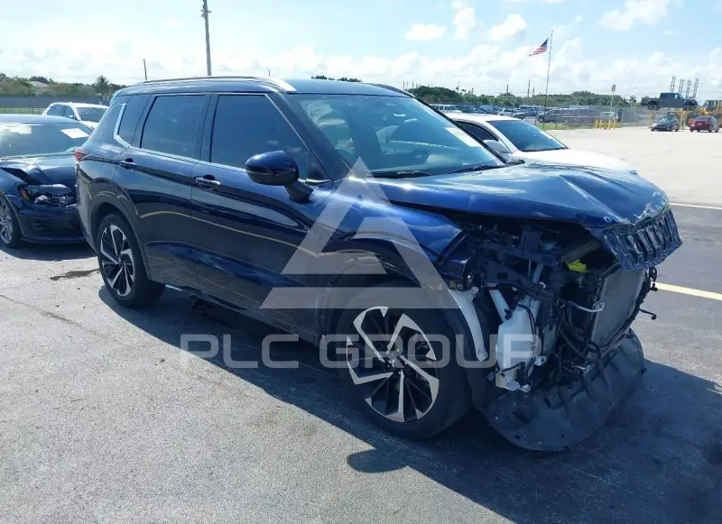 2022 Mitsubishi OUTLANDER photo