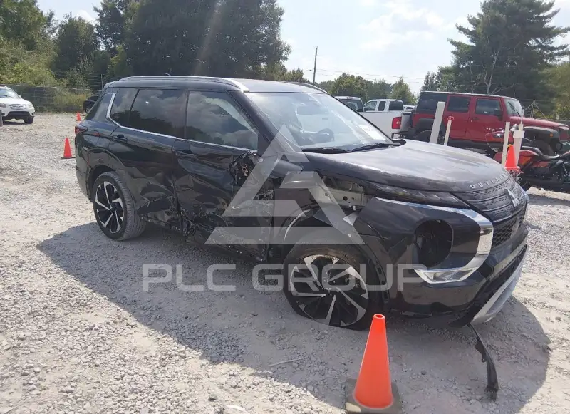 2022 Mitsubishi OUTLANDER photo