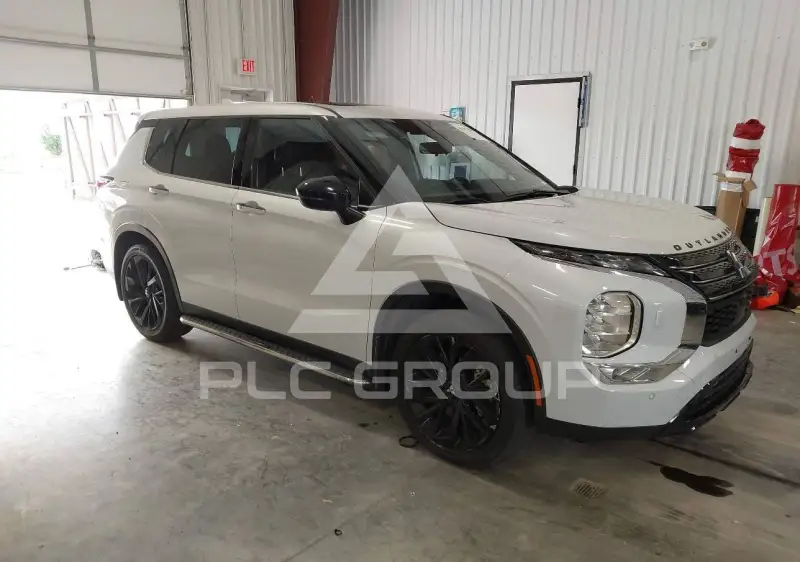 2022 Mitsubishi OUTLANDER фото