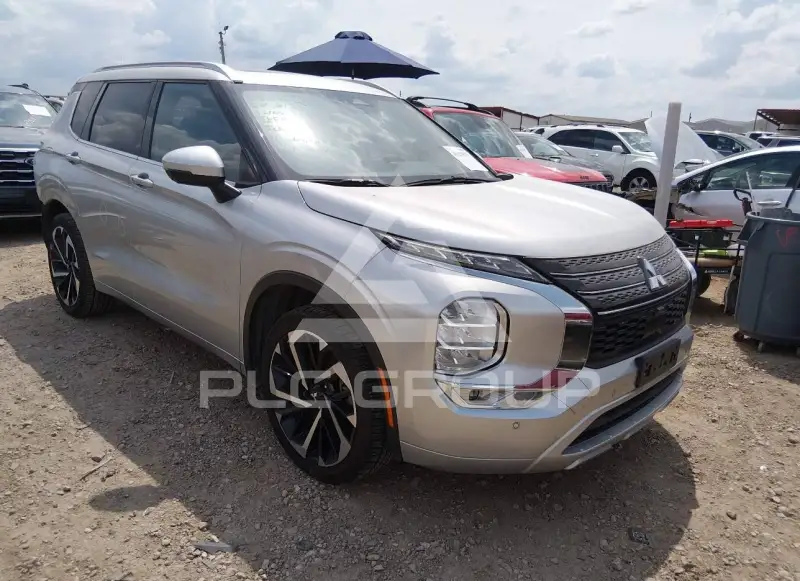 2022 Mitsubishi OUTLANDER фото