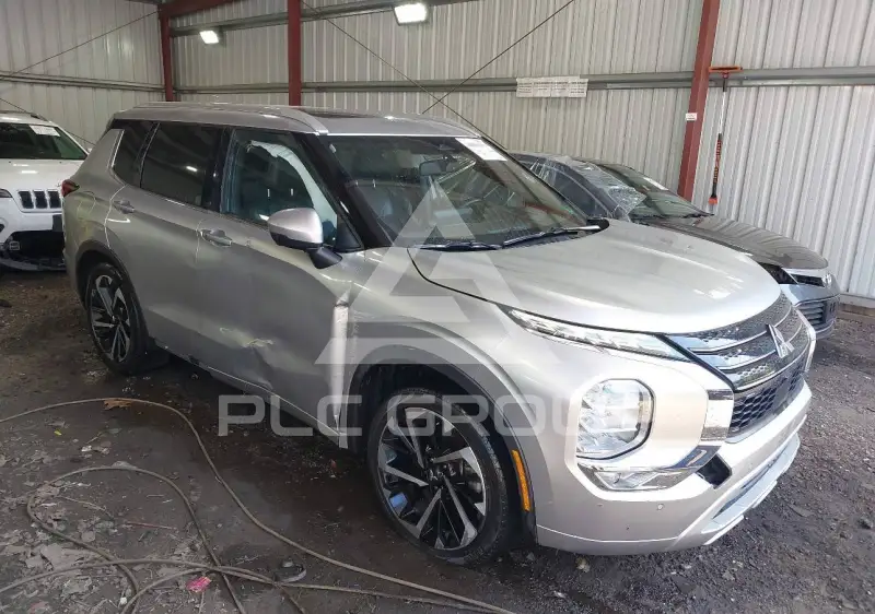 2022 Mitsubishi OUTLANDER фото