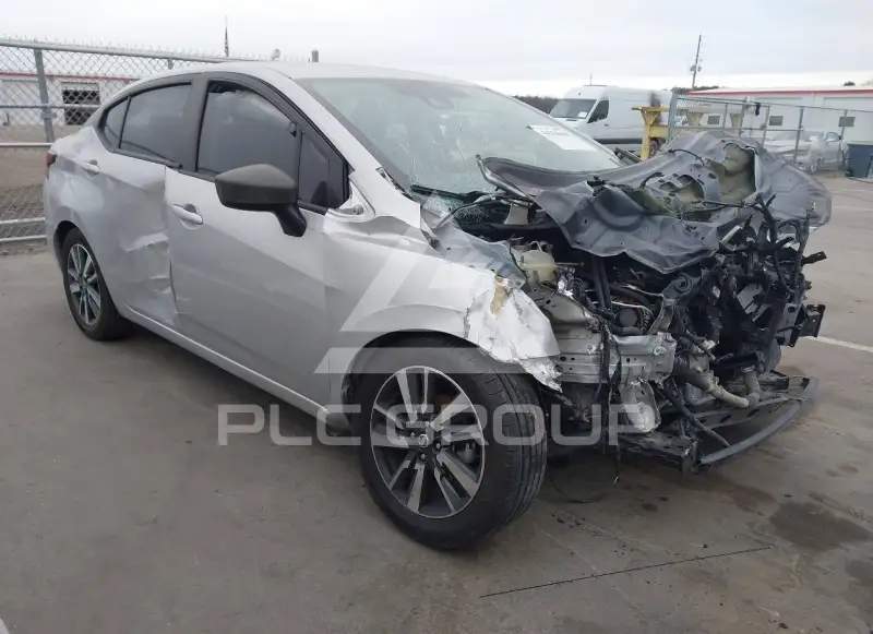 2022 Nissan VERSA фото