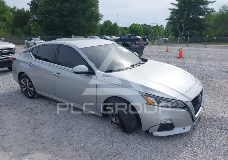 2022 Nissan ALTIMA фото