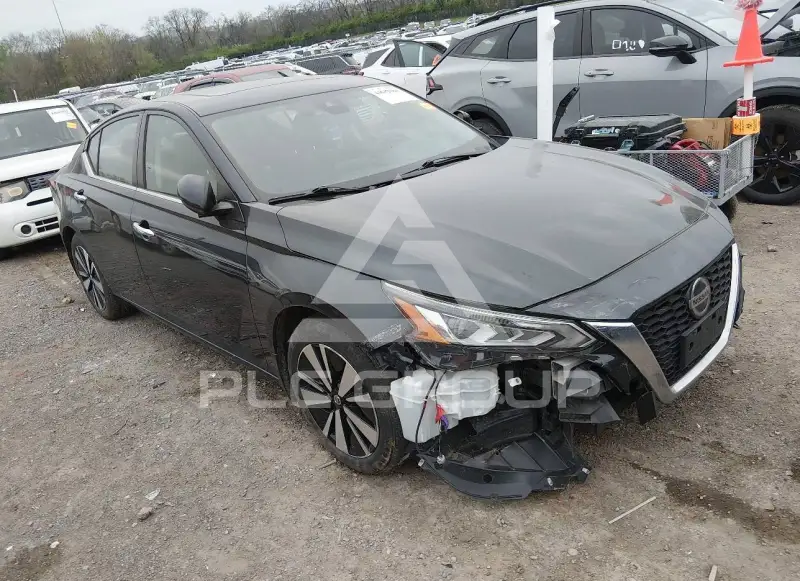 2022 Nissan ALTIMA photo