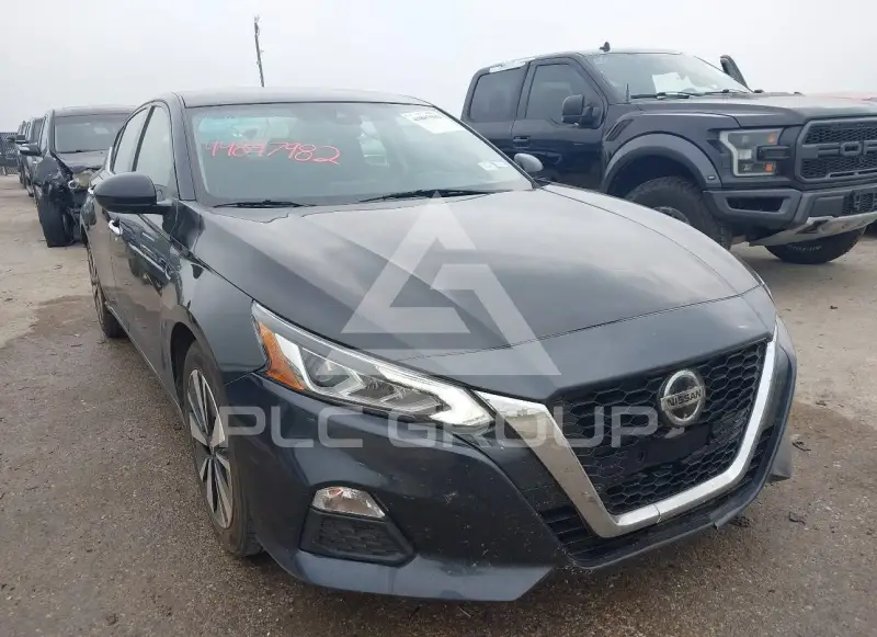 2022 Nissan ALTIMA photo