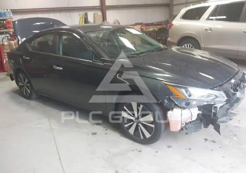 2022 Nissan ALTIMA photo