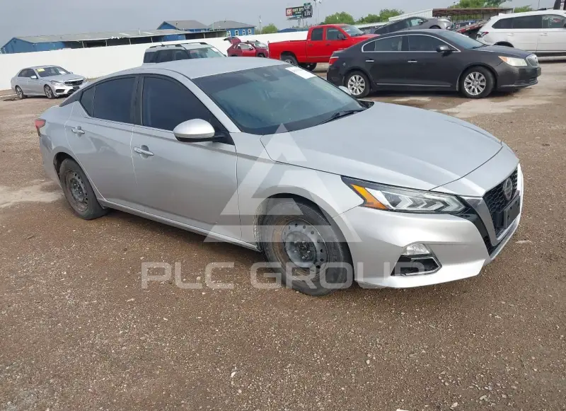 2022 Nissan ALTIMA photo