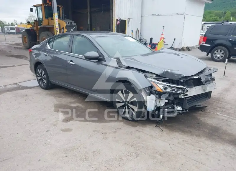 2022 Nissan ALTIMA photo