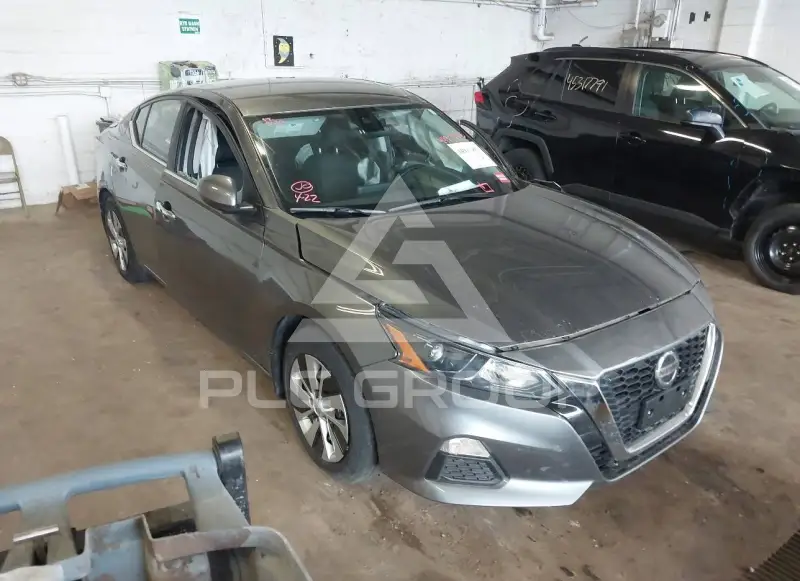 2022 Nissan ALTIMA photo