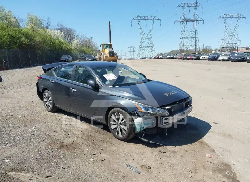 2022 Nissan ALTIMA photo