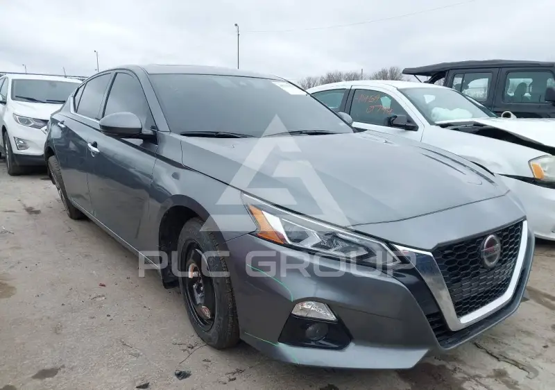 2022 Nissan ALTIMA фото
