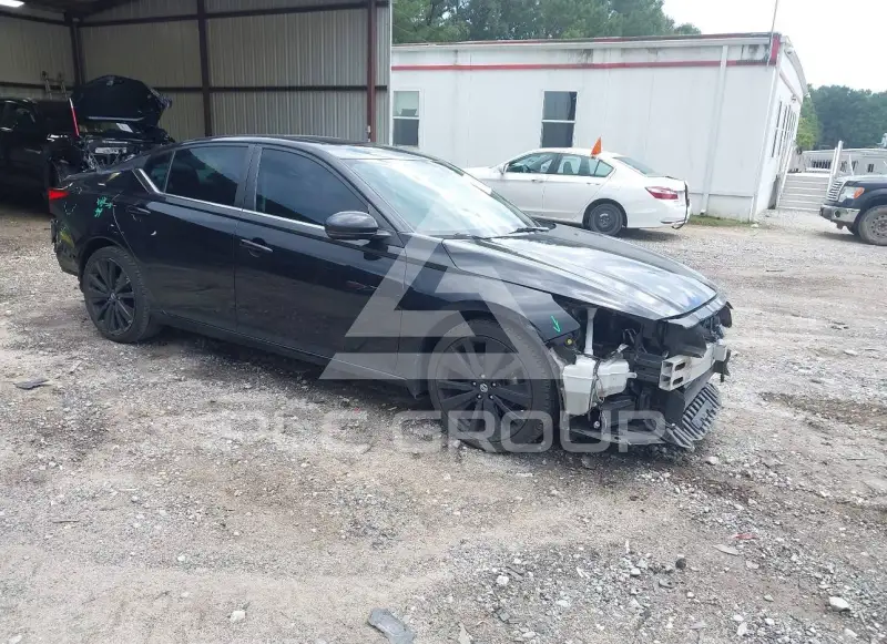 2022 Nissan ALTIMA photo