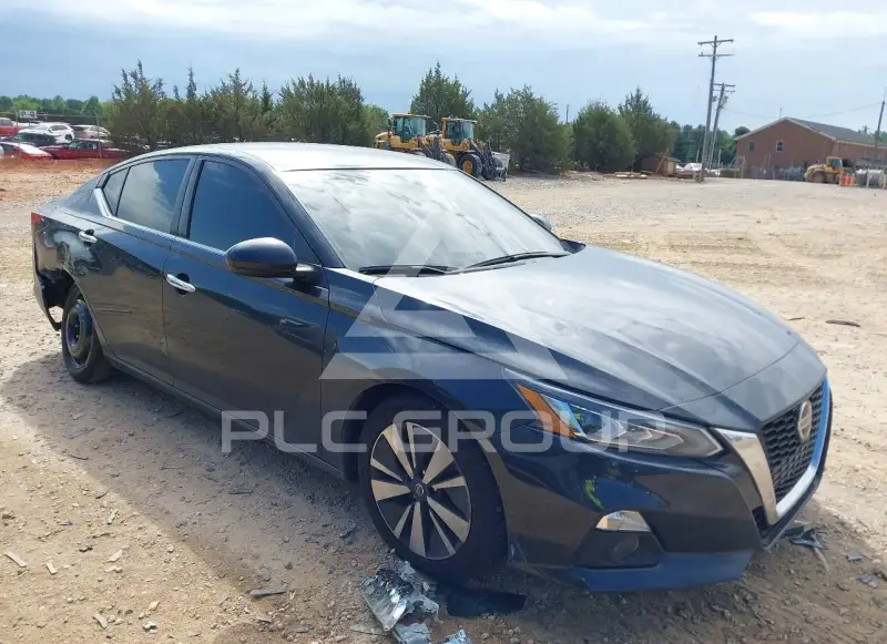 2022 Nissan ALTIMA photo