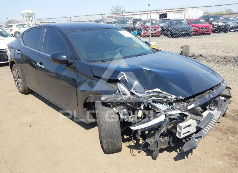 2022 Nissan ALTIMA photo