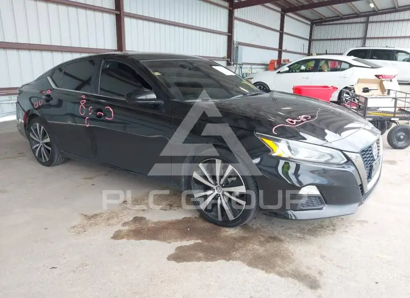 2022 Nissan ALTIMA photo