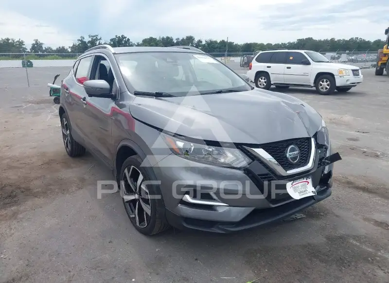 2022 Nissan ROGUE photo