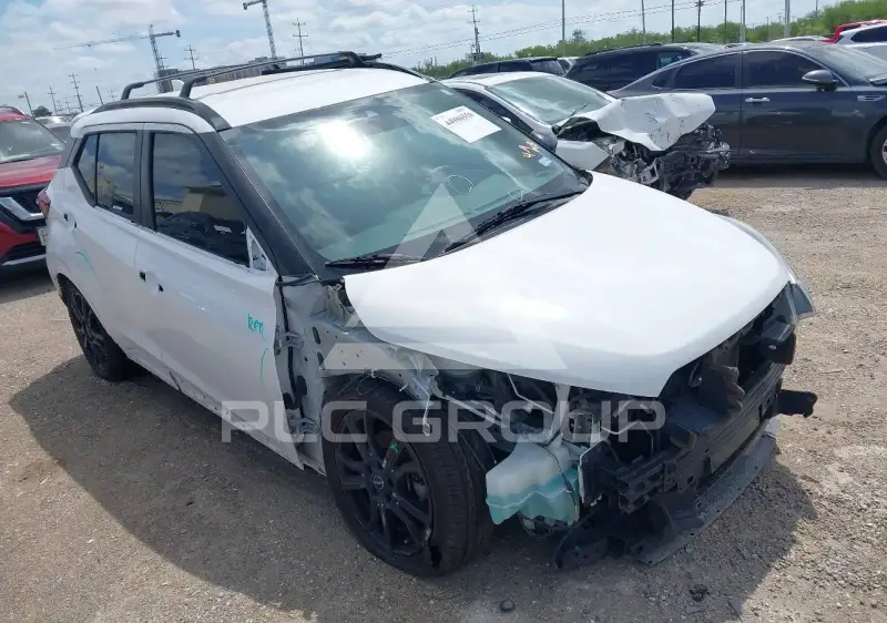 2022 Nissan KICKS фото