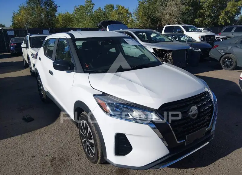 2022 Nissan KICKS фото