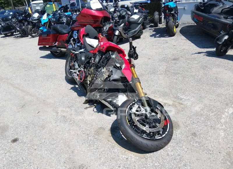 2022 Ducati STREETFIGHTER фото