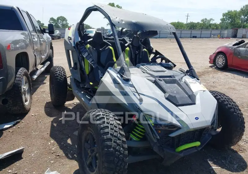 2022 Polaris Rzr photo