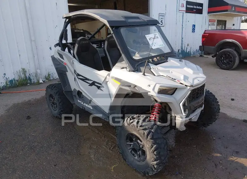 2022 Polaris Rzr photo