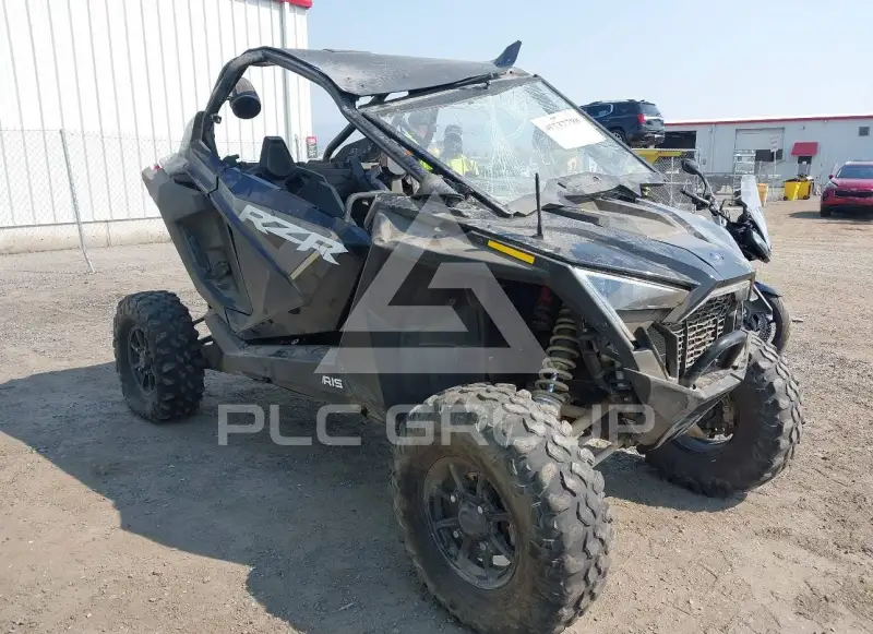 2022 Polaris Rzr photo