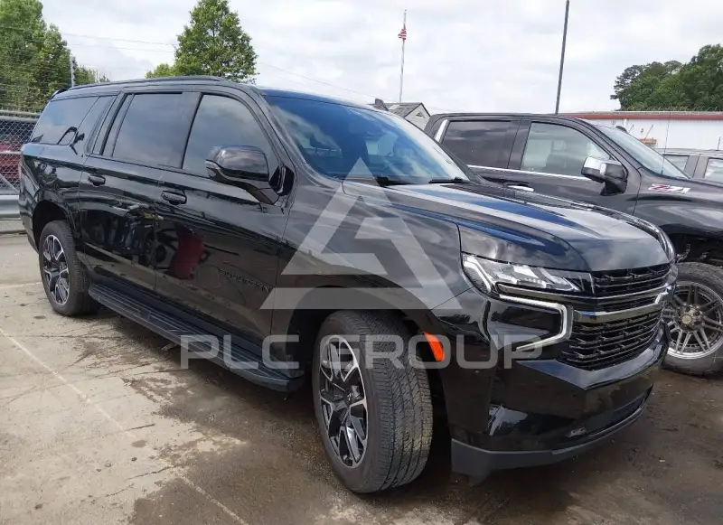2022 Chevrolet Suburan photo