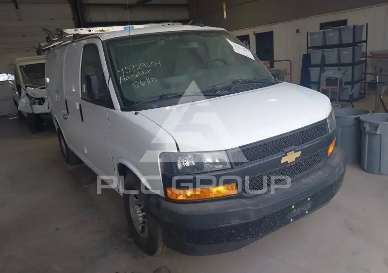 2022 Chevrolet EXPRESS фото