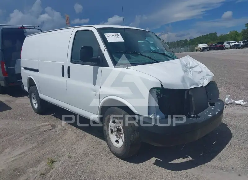 2022 Chevrolet EXPRESS photo