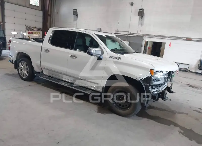 2022 Chevrolet Silverado фото