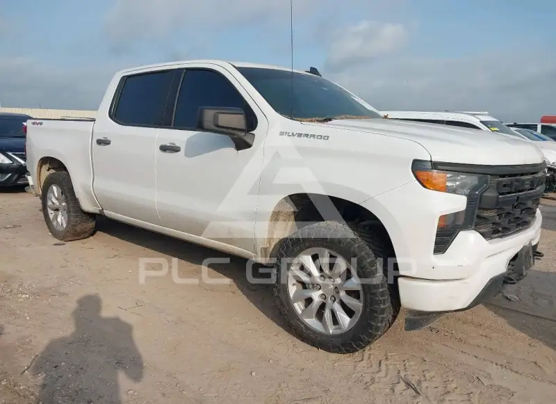 2022 Chevrolet Silverado photo