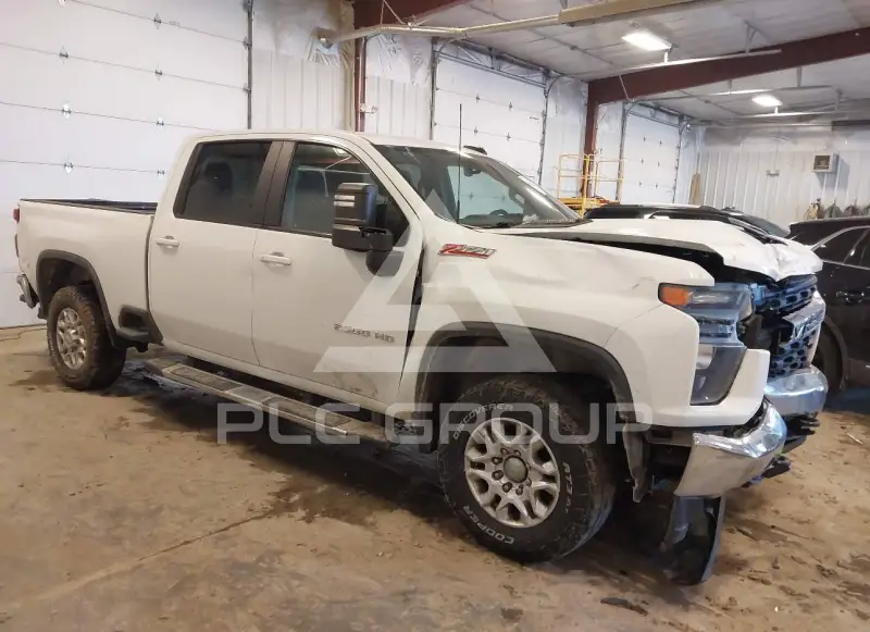 2022 Chevrolet Silverado photo