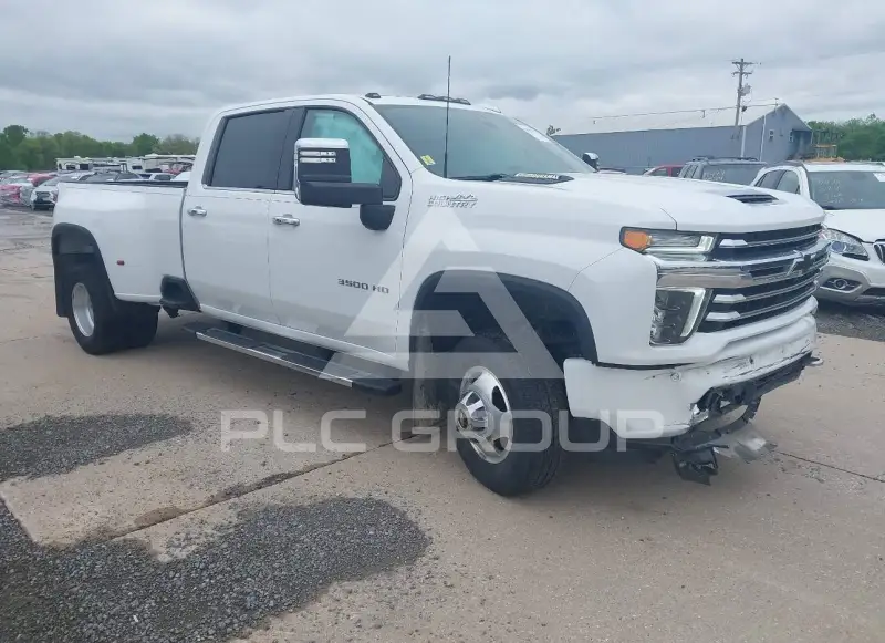 2022 Chevrolet Silverado photo