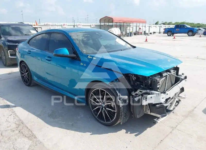 2022 BMW 228 фото