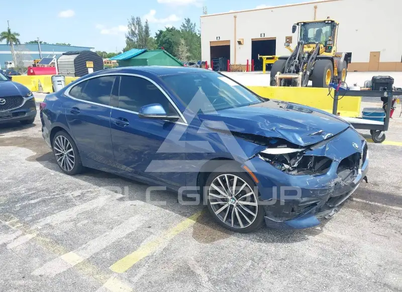 2022 BMW 228 фото