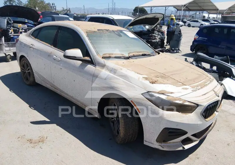 2022 BMW 228 фото