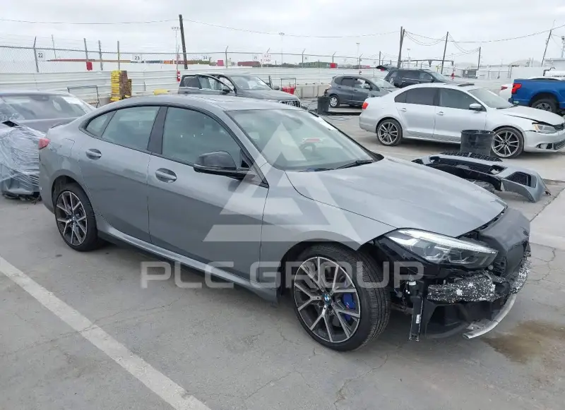 2022 BMW 235M фото
