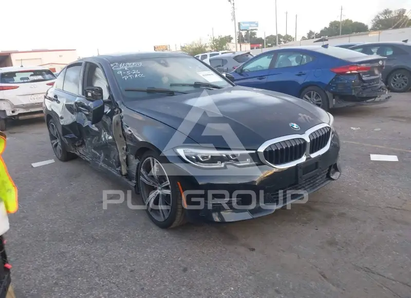2022 BMW 330 фото