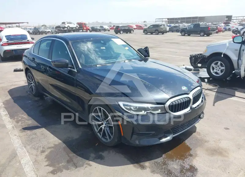 2022 BMW 330 фото