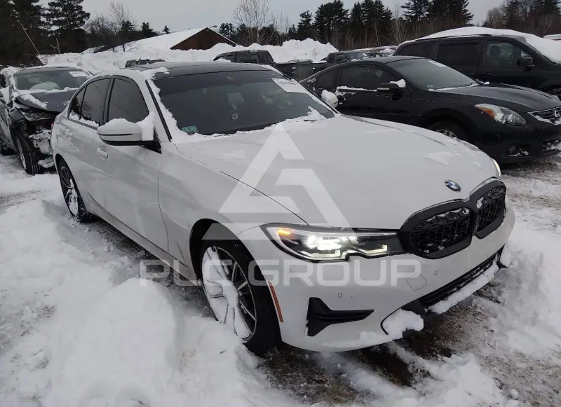 2022 BMW 330 фото